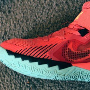 Nike Kyrie Basketball Size 1 kids Athletic Shoe
